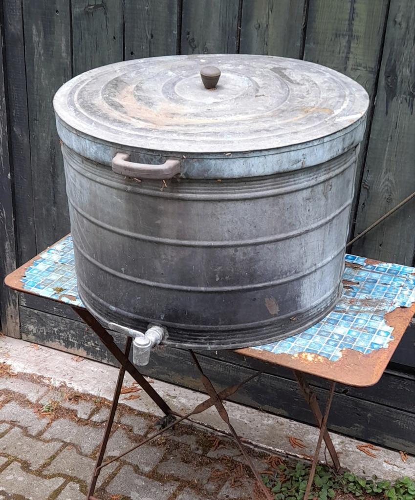 Koperen wasketel, Ophalen