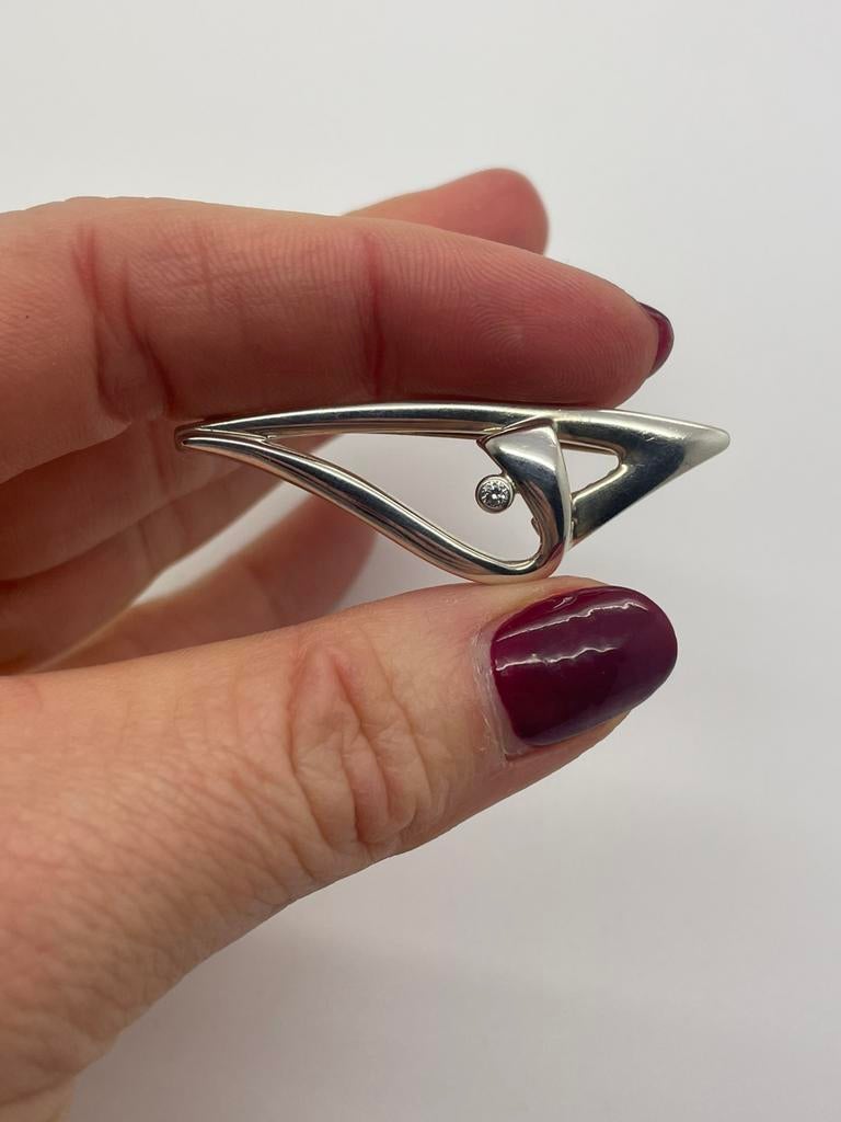 C666 Prachtige zilveren TEKA broche, Sieraden, Tassen en Uiterlijk, Broches, Met kristal, 4 tot 7 cm, Ophalen of Verzenden, X