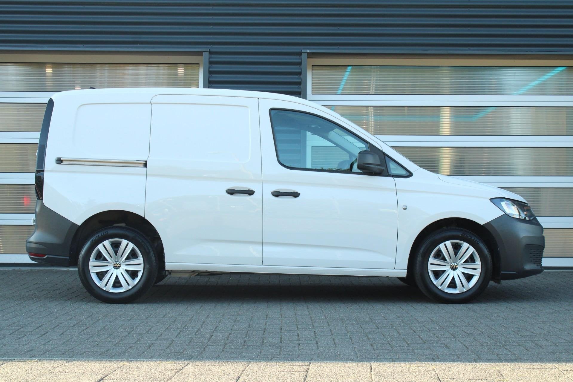 Volkswagen Caddy Cargo 2.0 TDI 75pk Trend | Cruise Control |, Voorwielaandrijving, 12 maanden, Stof, Gebruikt