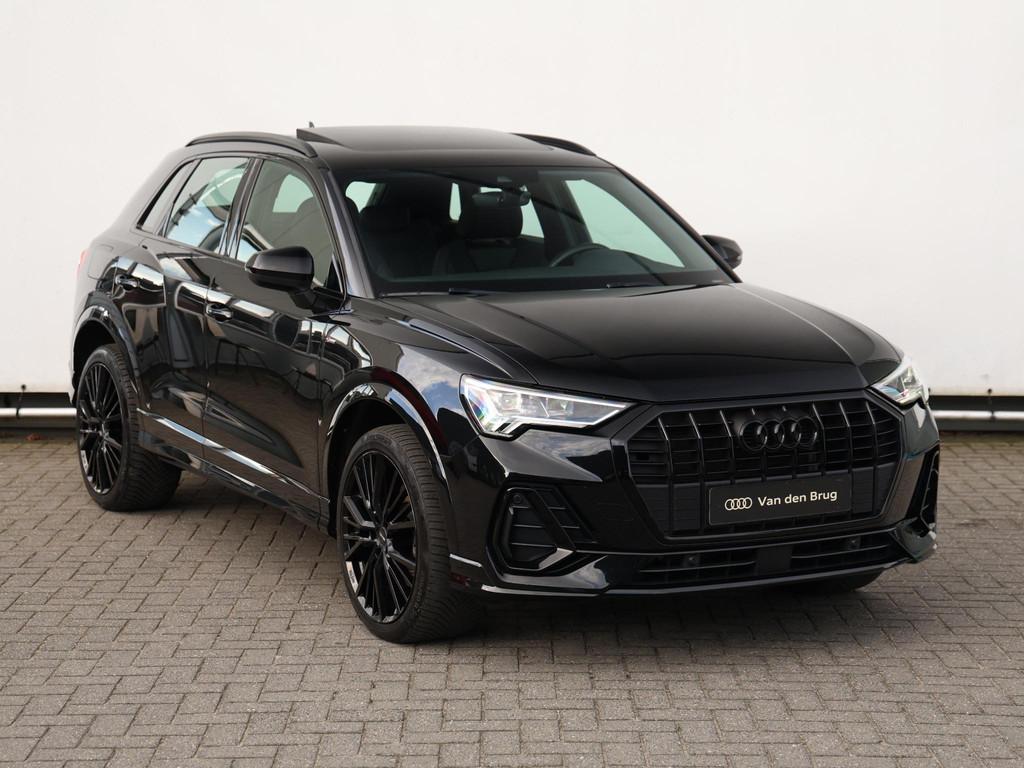 Audi Q3 45 TFSI e S edition | LED | Pano | Leder/Alcantara |, Auto's, Adaptive Cruise Control, Gebruikt, Zwart, Hybride Elektrisch/Benzine