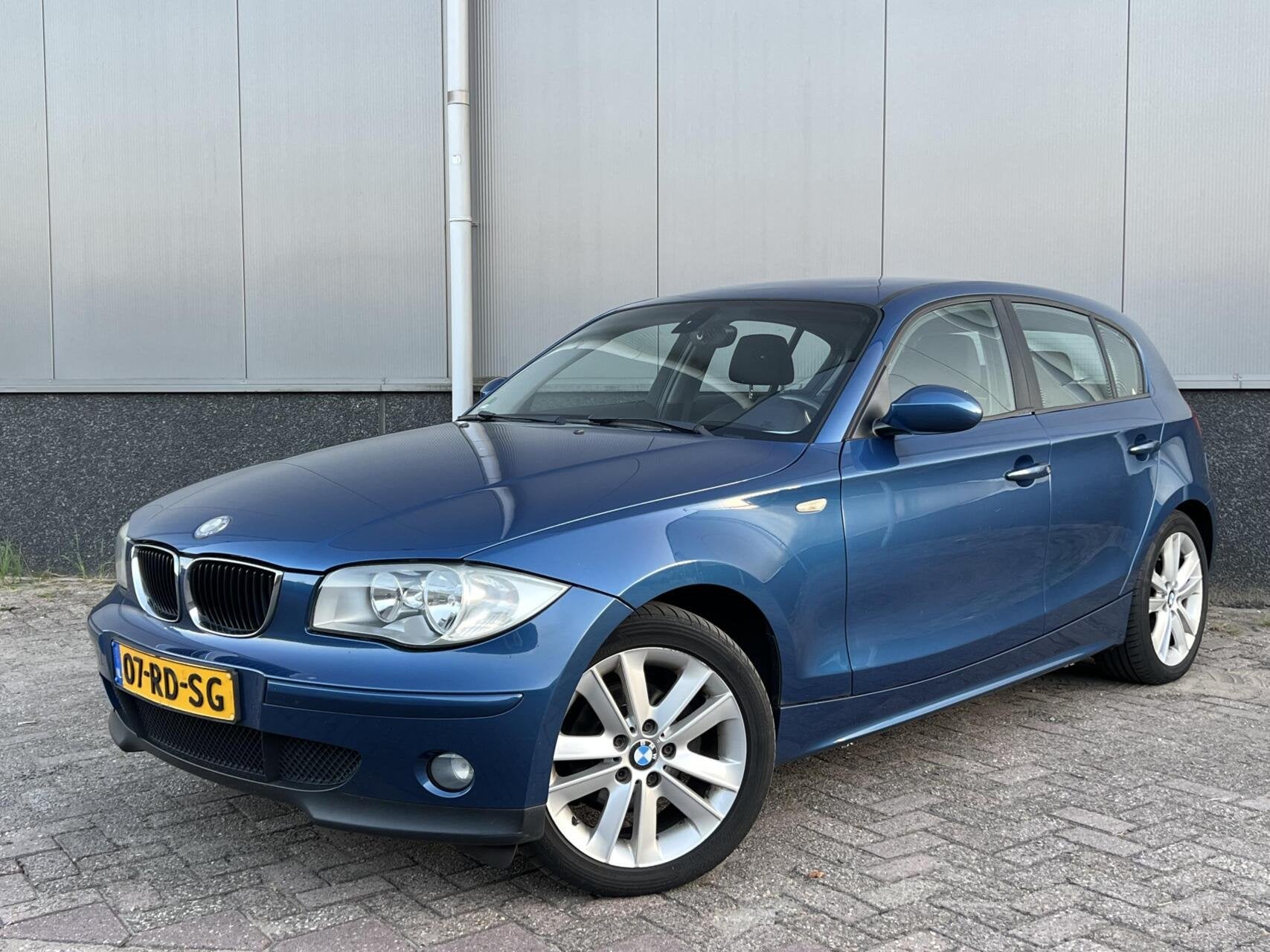 BMW 1-serie 116i High Executive Climate Cruise Nwe APK NAP, Auto's, Achterwielaandrijving, Gebruikt, 4 cilinders, 116 pk