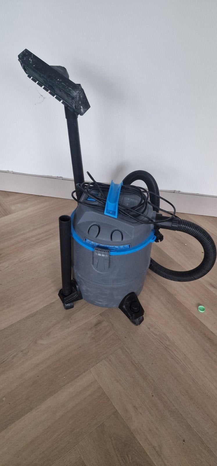 Gamma Waterstofzuiger 1300W - Krachtig en Veelzijdig, Witgoed en Apparatuur, Stofzak, Ophalen of Verzenden, Zo goed als nieuw