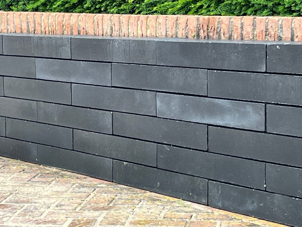 Toppertje Bloembak stapelblokken antraciet L60b15h10, Biels, Nieuw, Ophalen of Verzenden, Minder dan 100 cm