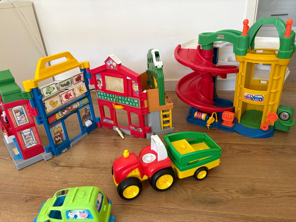 Fisher Price school, garage, tractor en auto speelset, Ophalen, Gebruikt, Speelset