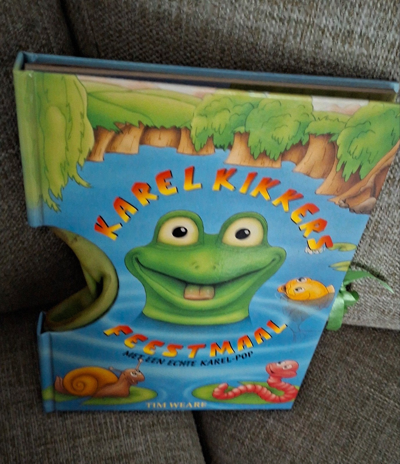 handpop KIKKER boek Karel kikkers feestmaal, Boeken, Ophalen, Fictie algemeen