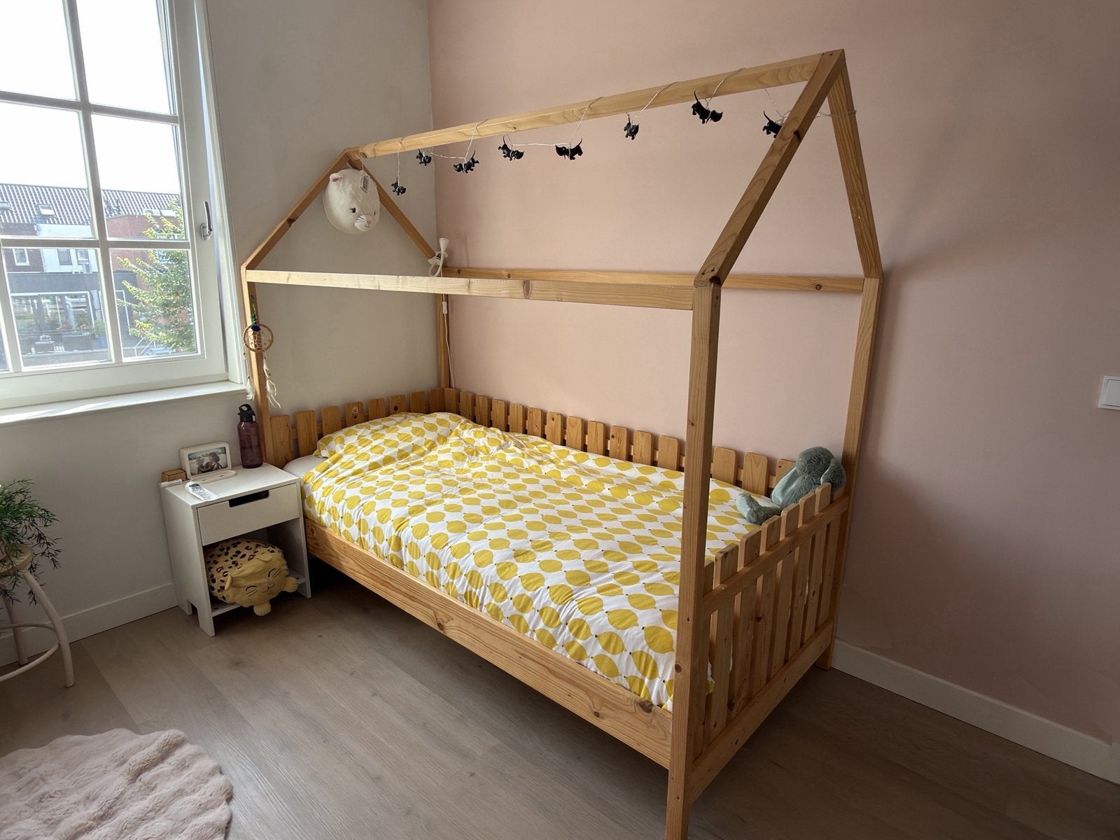 Uniek Huisbed voor Kinderkamer, 85 tot 100 cm, Gebruikt, Ophalen of Verzenden, Lattenbodem