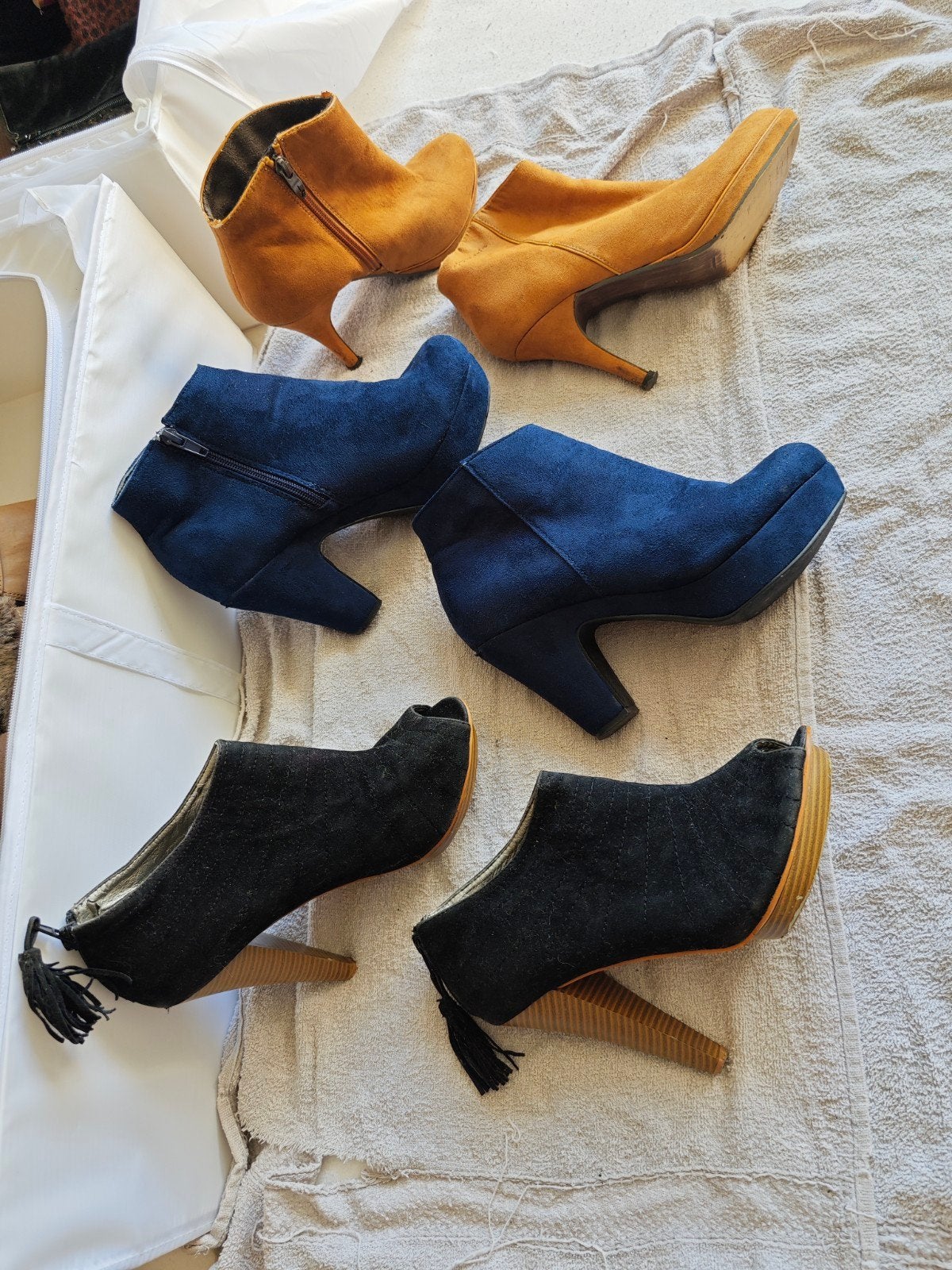 Maat 39 suède enkellaarsjes met hak GRATIS, Ophalen, Zwart, Schoenen met hoge hakken, Gedragen