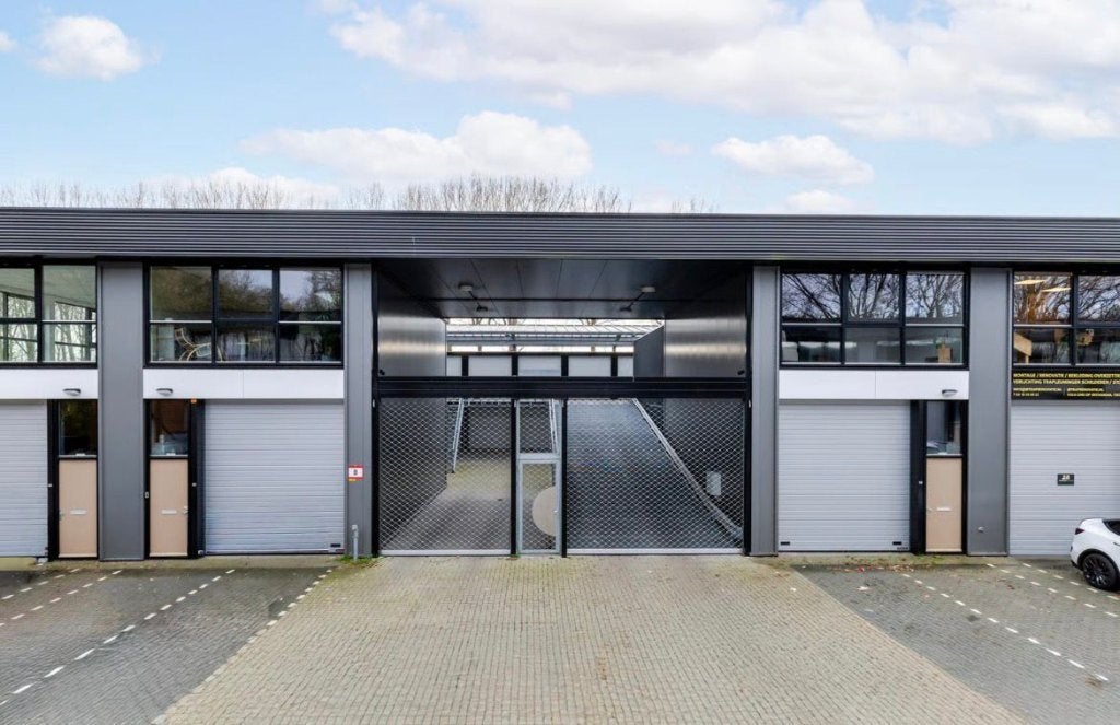 Garagebox / Bedrijfsruimte te huur in Rotterdam, Auto diversen, Autostallingen en Garages