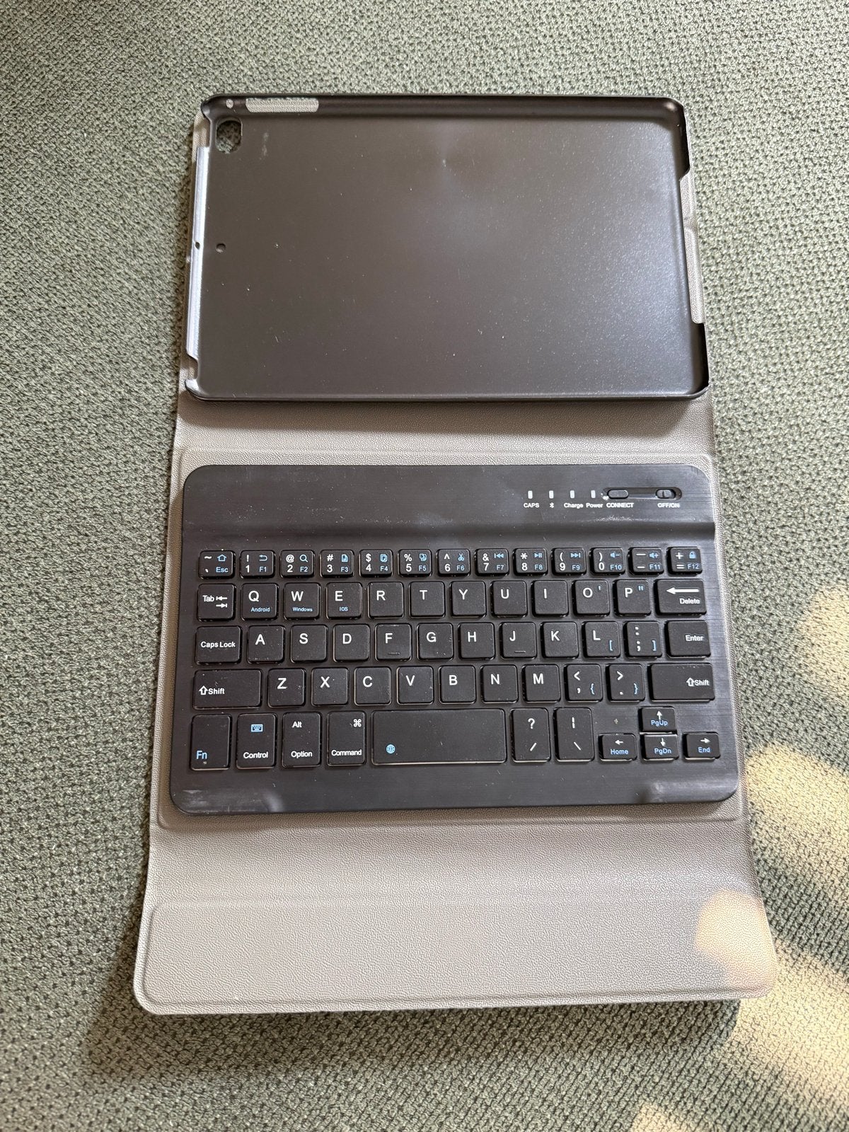 iPad Mini gen 4 hoes met toetsenbord - zwart, Ophalen of Verzenden, Gebruikt, 10 inch, Bescherming voor- en achterkant