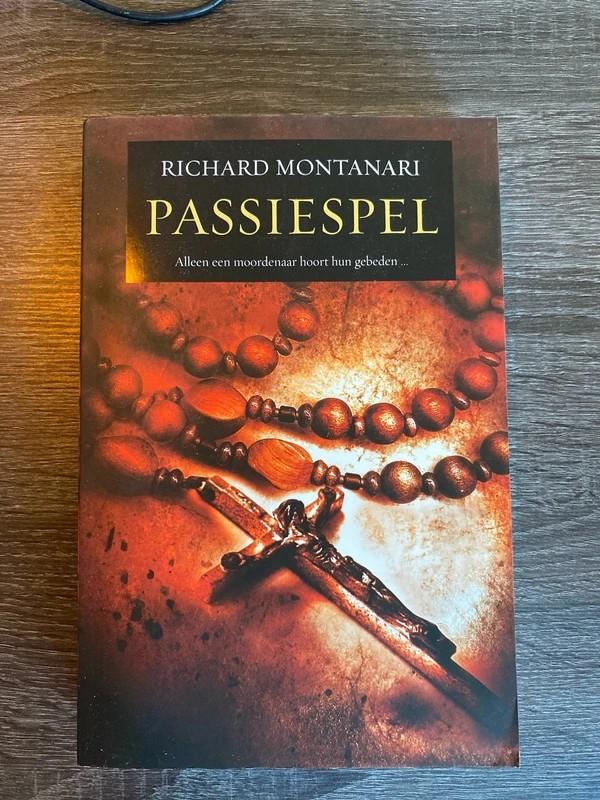 Passiespel - Richard Montanari (Thriller), Boeken, Ophalen of Verzenden, Gelezen, Richard Montanari, Amerika