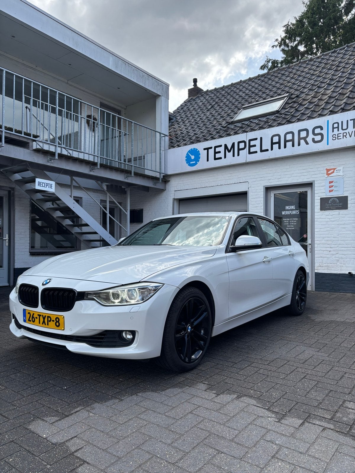 BMW 316i high executive automaat 2012 wit, Auto's, BMW, Bedrijf, 3-Serie, ABS, Airbags, Airconditioning, Automatische klimaatregeling