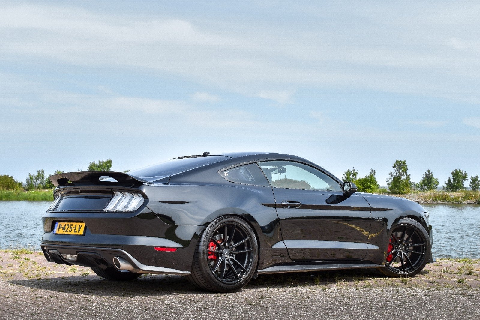 Ford Mustang GT 5.0 2016, 4 stoelen, Zwart, Leder, Handgeschakeld