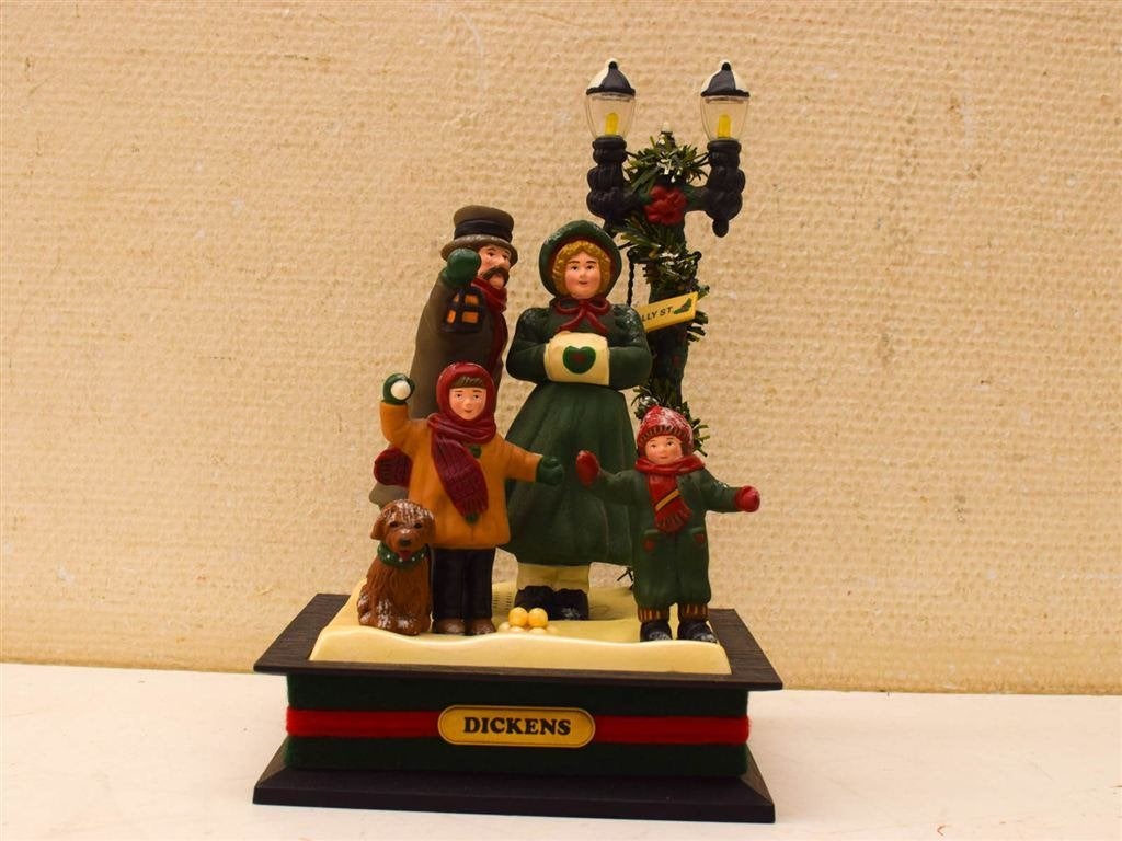 Kersttafereel van Holiday Creations 52216, Ophalen of Verzenden, Gebruikt
