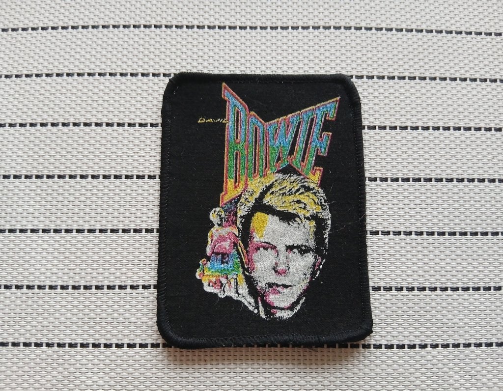 David Bowie vrij  mooie nieuwe vintage 80's patch b81, Ophalen of Verzenden, Nieuw, Kleding