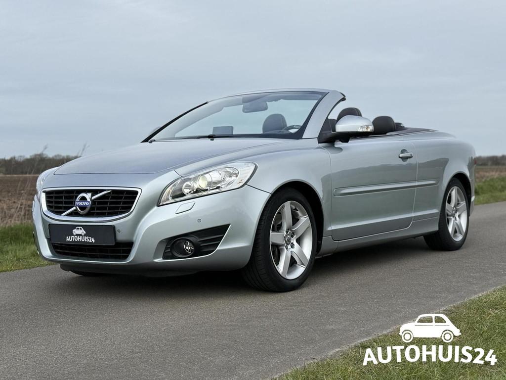 Volvo C70 Convertible 2.4i 170pk Intro Edition NAVI TREKHAAK, C70, Gebruikt, Zwart, 4 stoelen