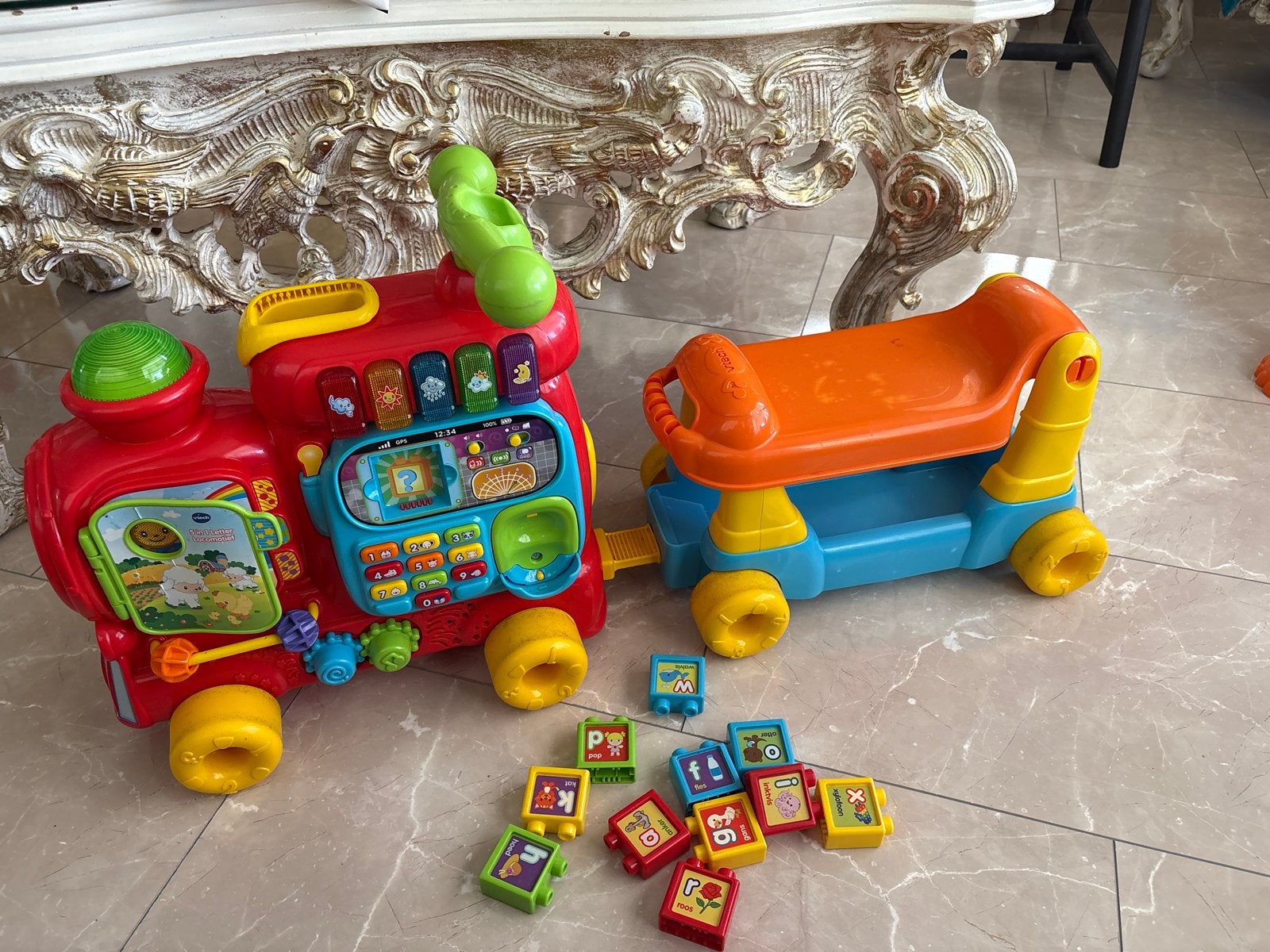 VTech Baby Speeltrein met blokken, Ophalen, Gebruikt, 6 maanden tot 2 jaar
