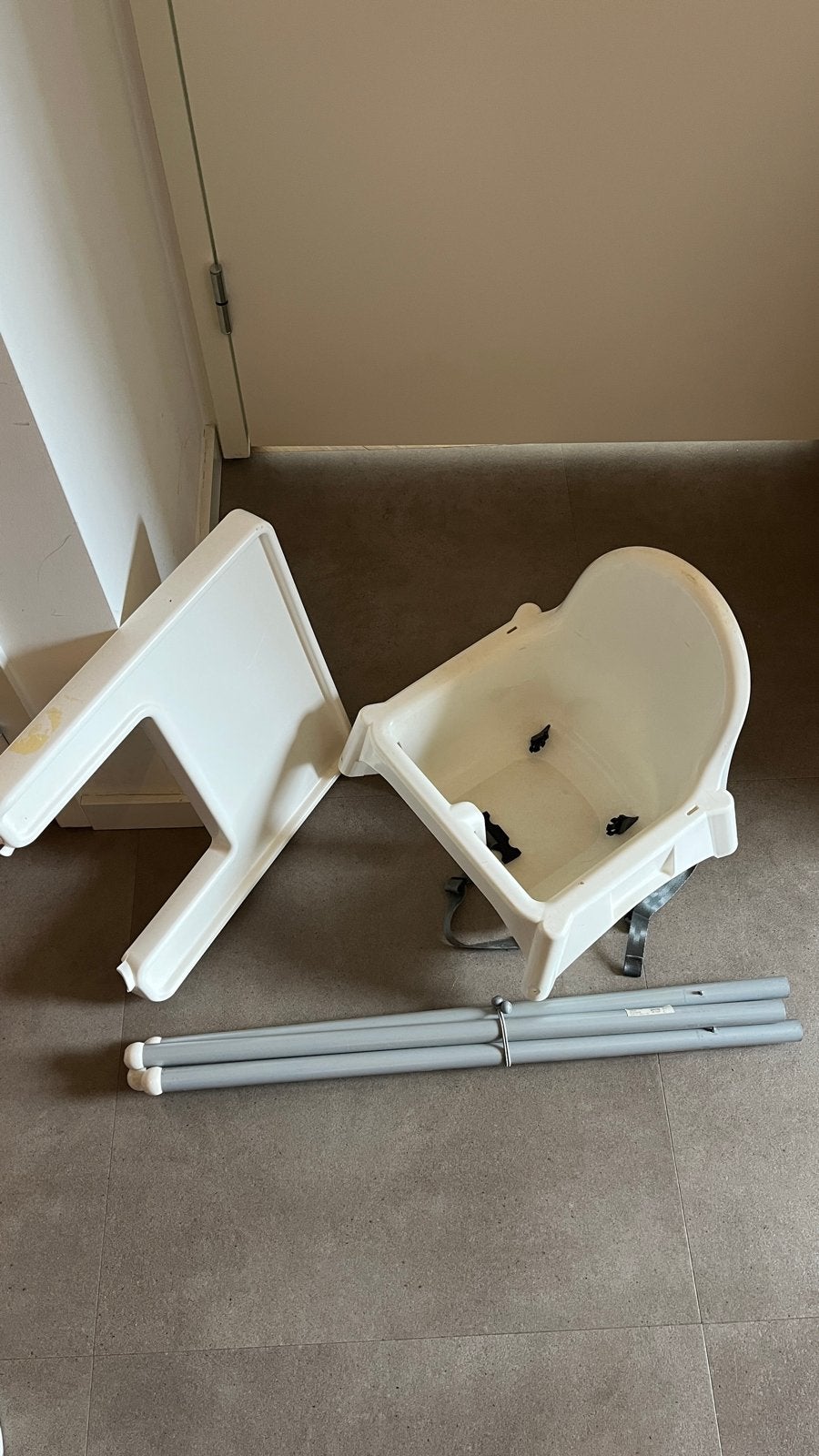 Ikea Witte kinderstoel met afneembaar eetblad, Ophalen, Gebruikt, Overige typen, Afneembaar eetblad