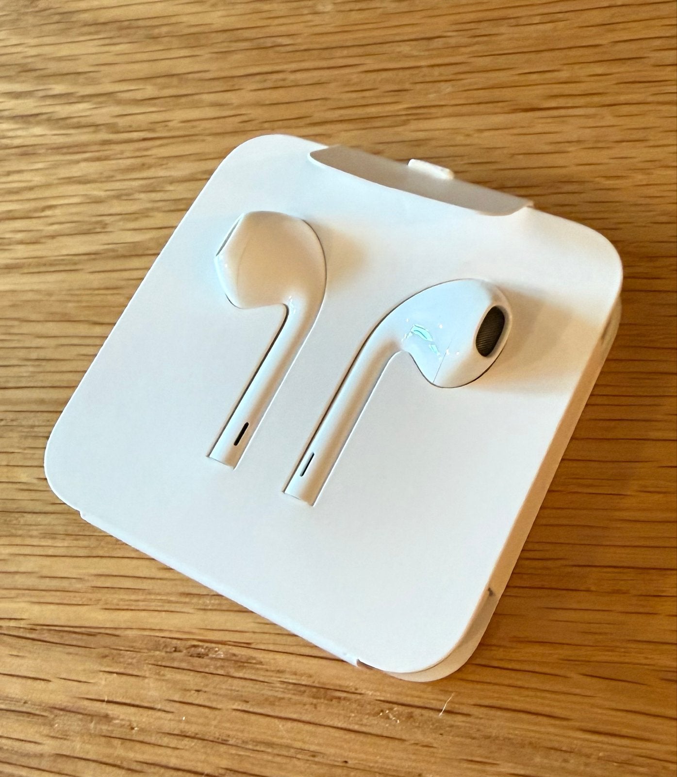 Apple EarPods met Lightning-connector - Splinternieuw, In-ear, Nieuw, Ophalen of Verzenden, Wit