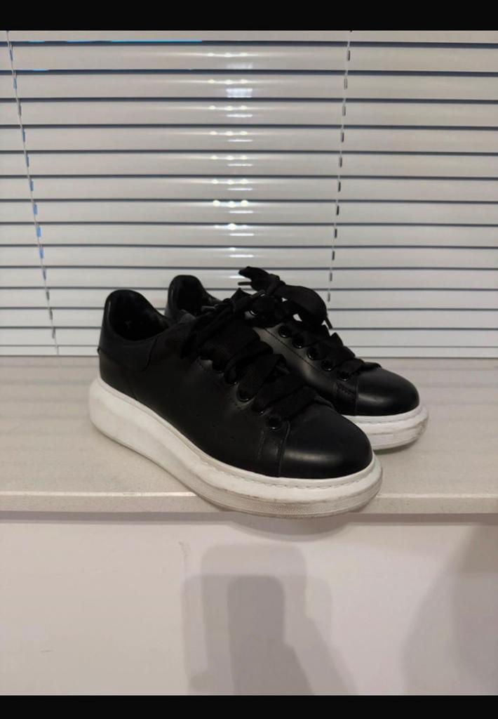 Alexander McQueen, Kleding | Dames, Ophalen of Verzenden, Zo goed als nieuw, Zwart, Sneakers of Gympen