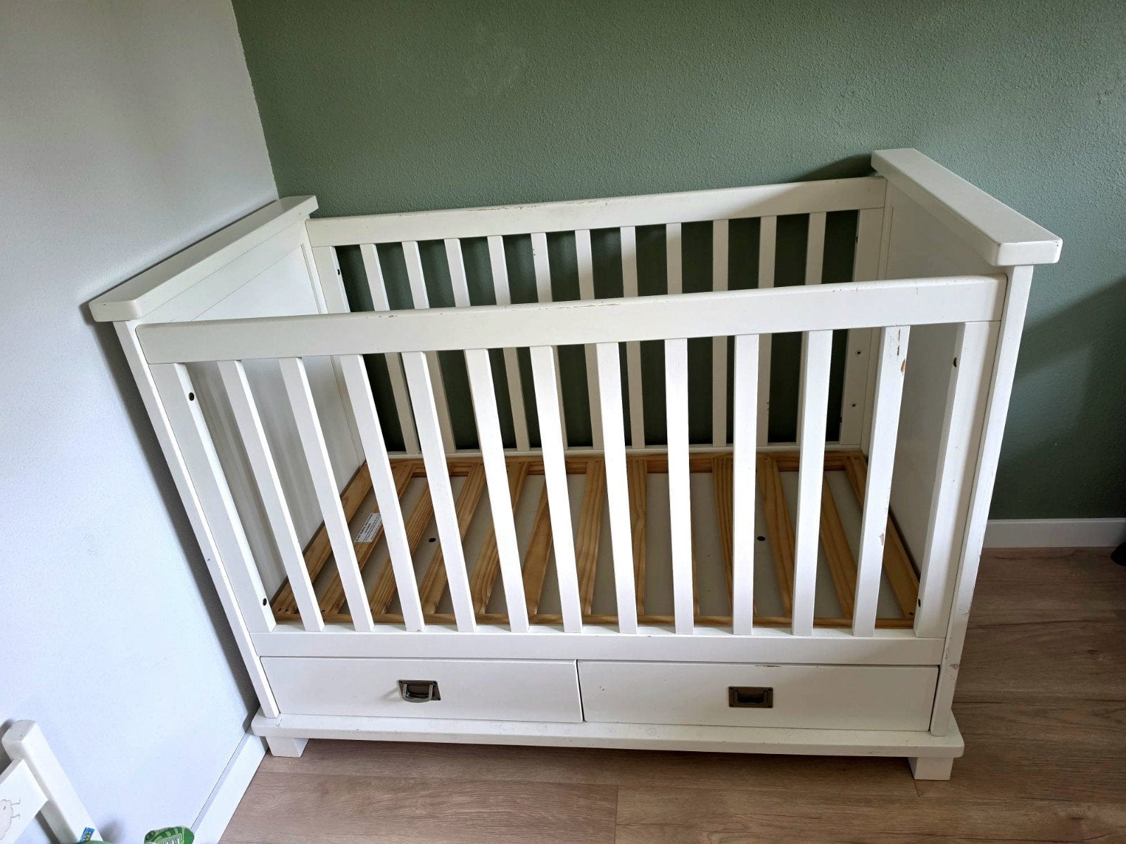 Gratis, kinderbedje,  zonder matras!, Kinderen en Baby's, Kinderkamer | Complete kinderkamers, Ophalen, Gebruikt, Jongetje of Meisje