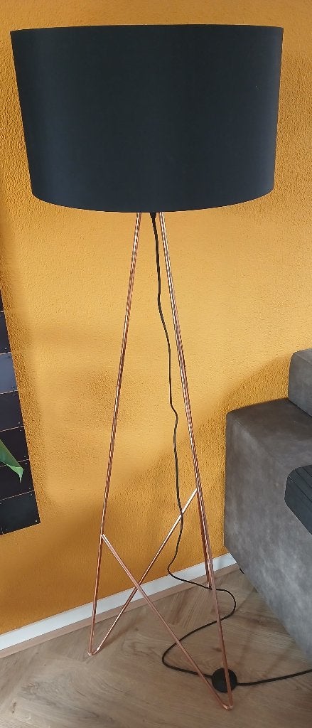 Design Vloerlamp – Zwart met Koper – Tripod, Ophalen, Gebruikt, E27 (groot), Textiel