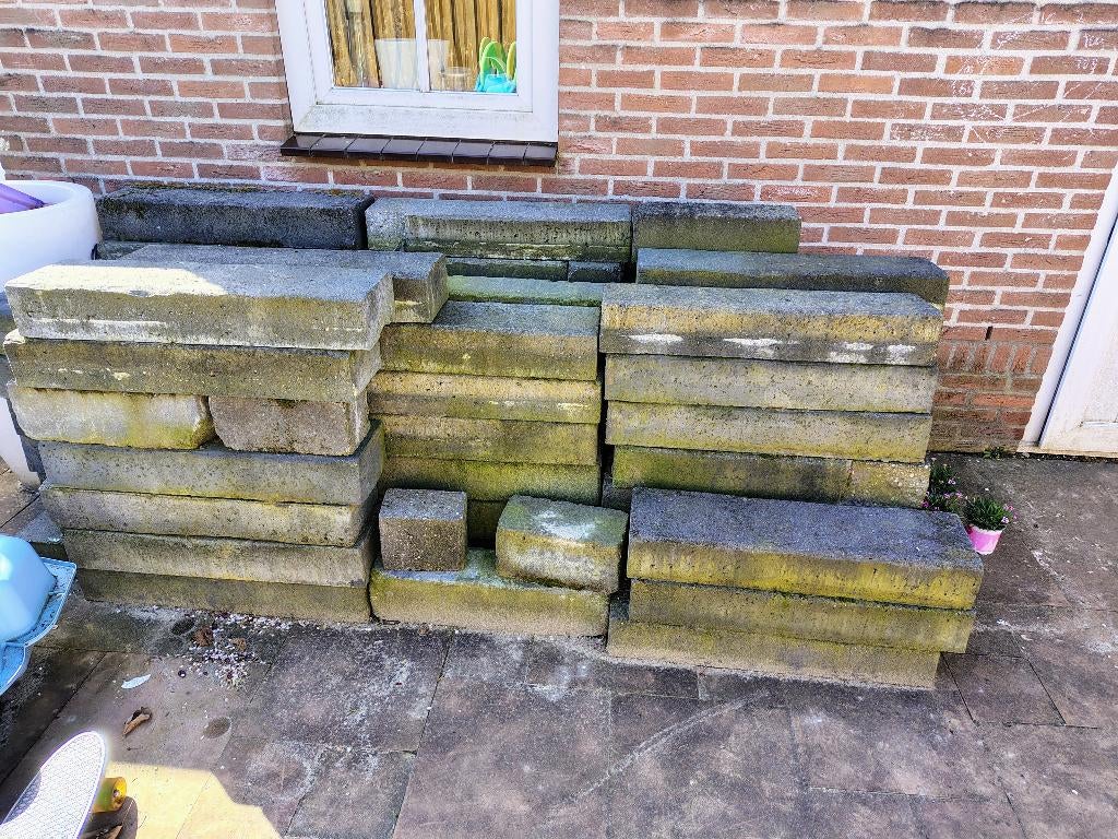 Grote partij robuuste Betonbielzen / Muurelementen, Ophalen, Overige materialen, Gebruikt, Biels