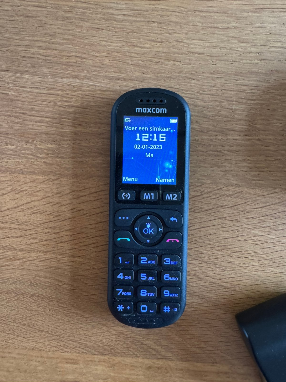 Senioren telefoon, Geen camera, Zwart, Fysiek toetsenbord, Ophalen of Verzenden