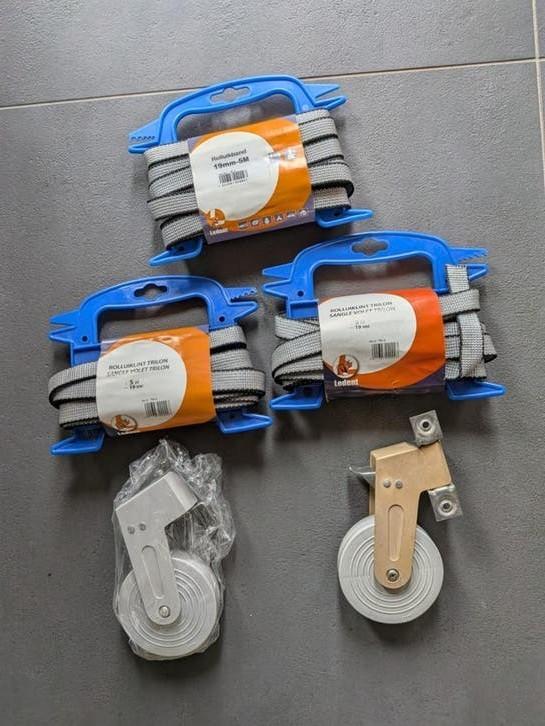 Rolluik onderdelen: banden en wielen, Doe-het-zelf en Verbouw, Rolluiken, Gebruikt, Minder dan 100 cm, Minder dan 100 cm, Grijs