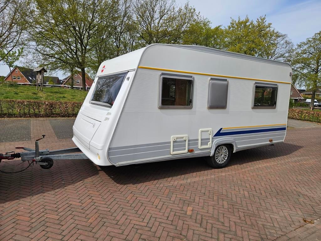 Bürstner Ventana 425 Tn 4 pers  Voortent, Caravans en Kamperen, Bedrijf, Treinzit, Bürstner, 4 tot 5 meter
