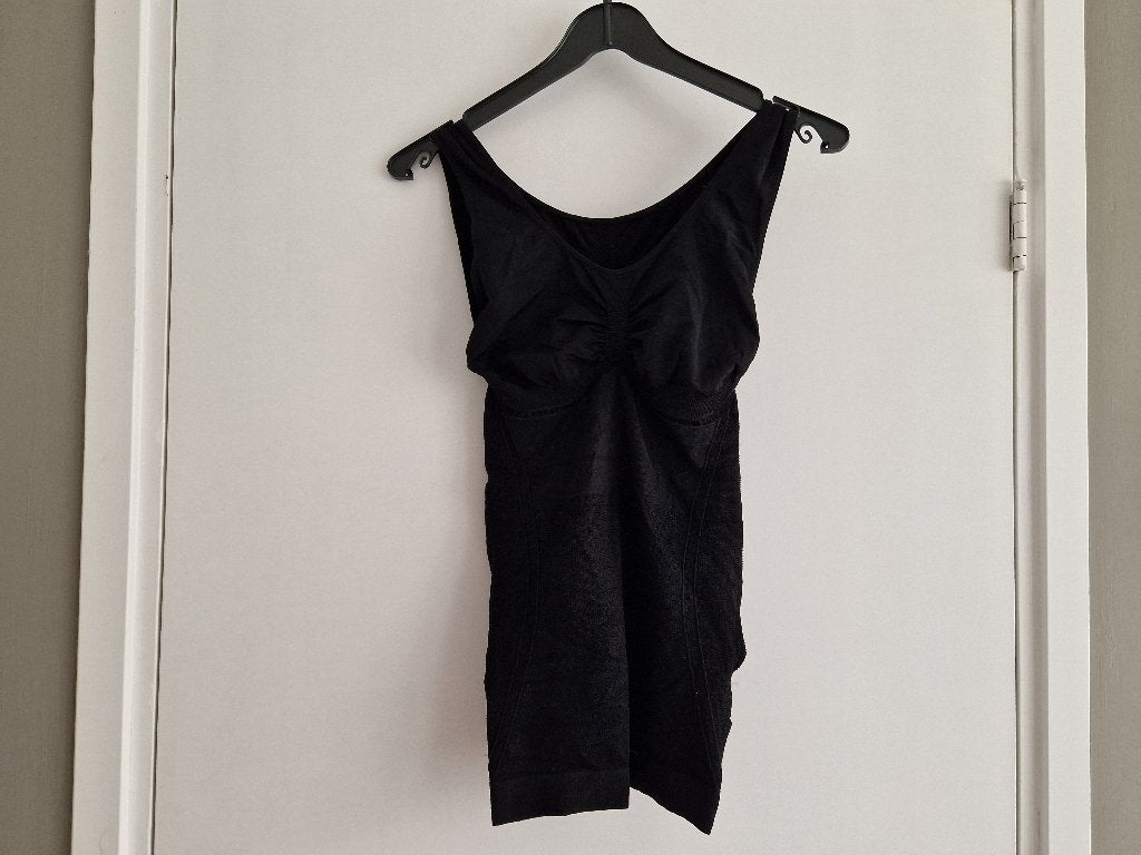 Een corrigerend hemdje maat XL, Kleding | Dames, Ondergoed en Lingerie, Ophalen of Verzenden, Zwart, Hemd