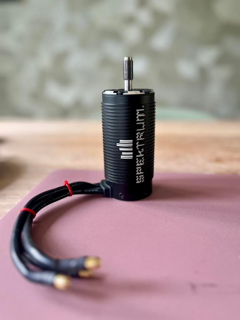 Spektrum Brushless Motor 780kV arrma mcd traxxas losi fg, Ophalen of Verzenden, Zo goed als nieuw
