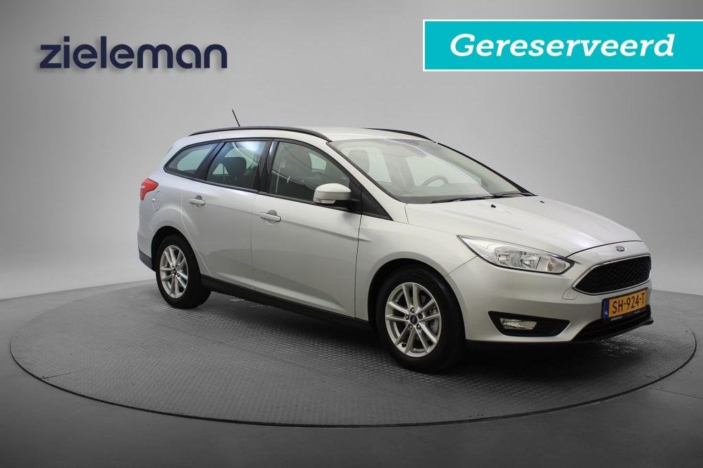 Ford FOCUS 1.0 Edition - Carplay, Cruise, Clima, PDC GERESER, Auto's, Ford, 125 pk, Gebruikt, Euro 6, Met garantie (alle)
