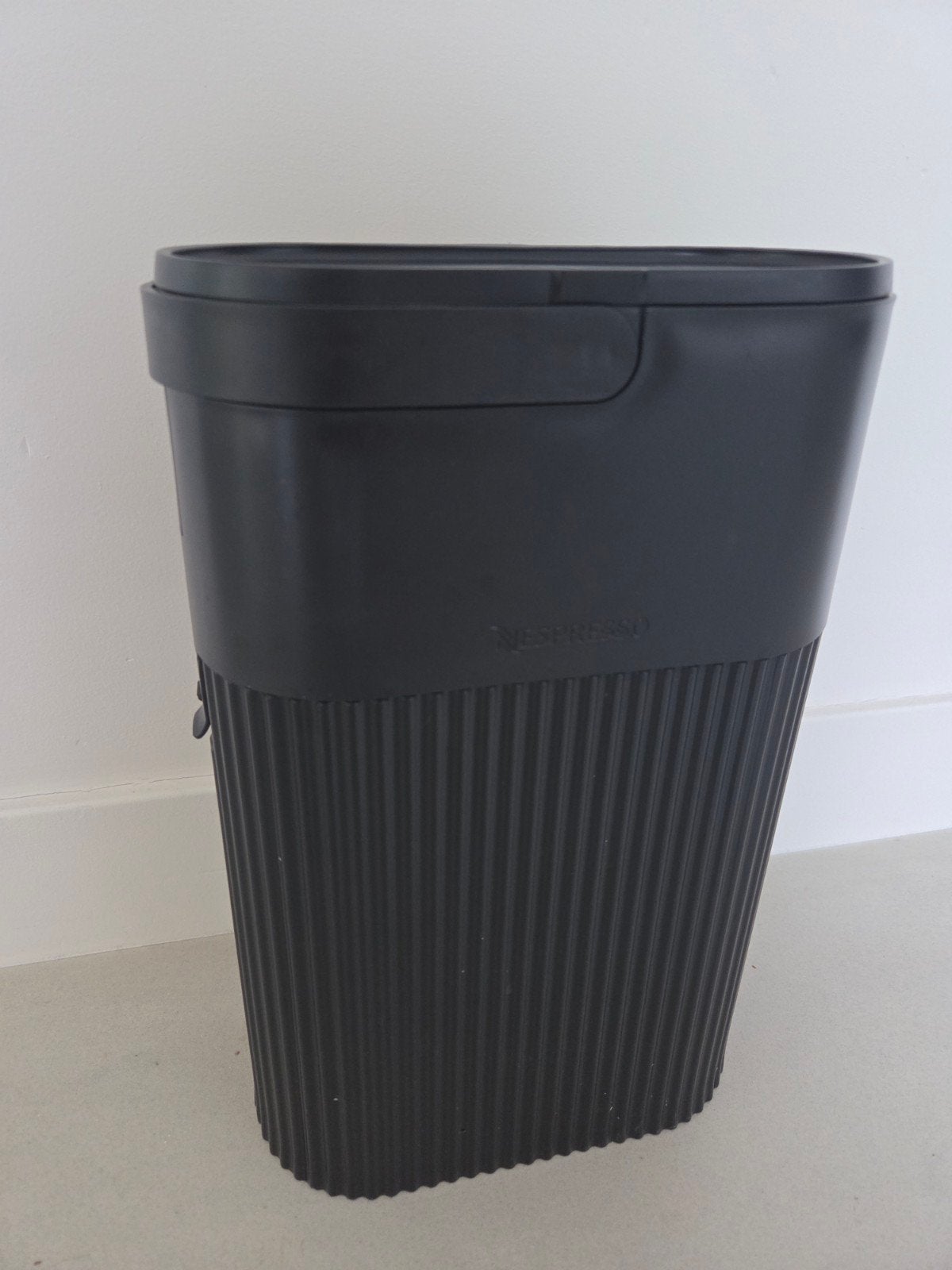 Nespresso Recycle Container Zwart - Gebruikt, Ophalen of Verzenden, Zo goed als nieuw, Zwart, Kunststof