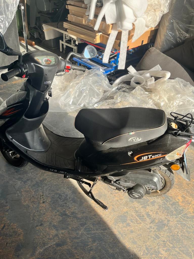 IVA JET 50cc Scooter - Zwart, Goede Staat, 2017 model, Ophalen of Verzenden, Zo goed als nieuw, Benzine, Overige merken