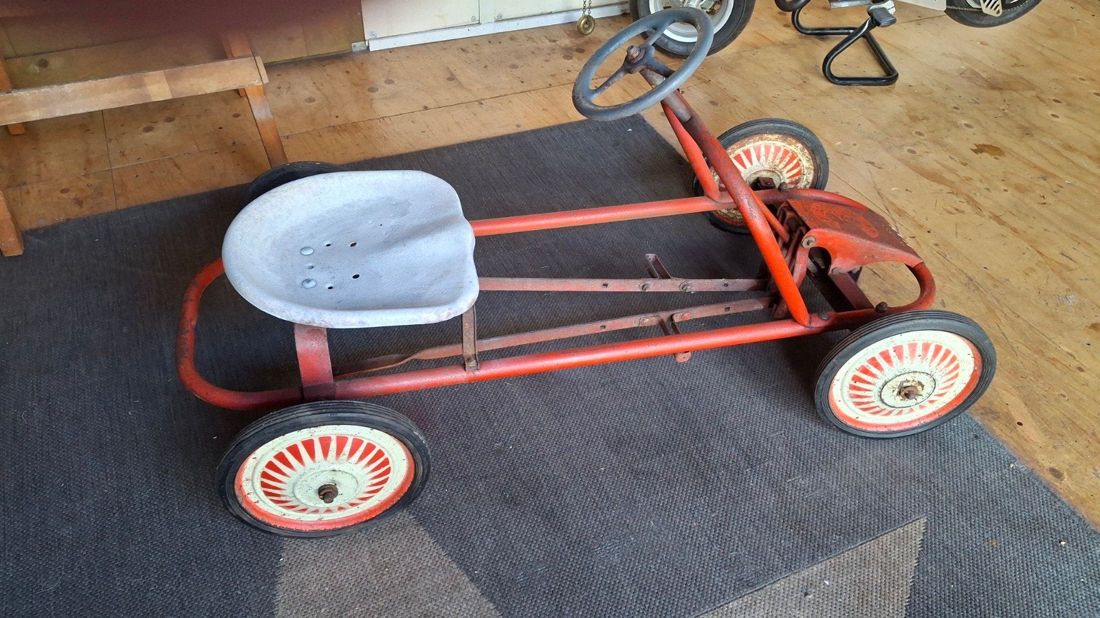 oldtimer trap skelter., Ophalen