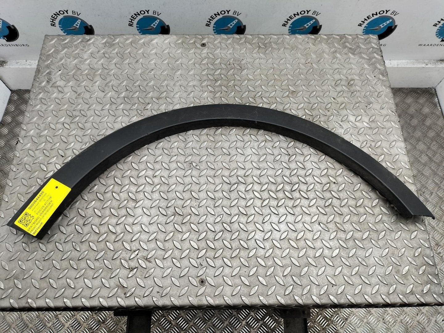FORD FOCUS ACTIVE FOCUS ACTIVE 1.0 ECOBOOST SPATBORD VERBRED, Ophalen of Verzenden, Gebruikt, Stiba lid