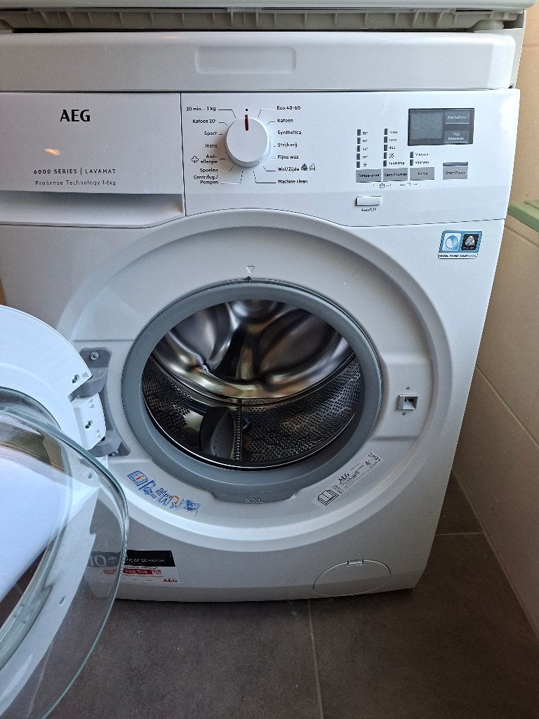 AEG wasmachine, Ophalen, Zo goed als nieuw, Voorlader, 85 tot 90 cm