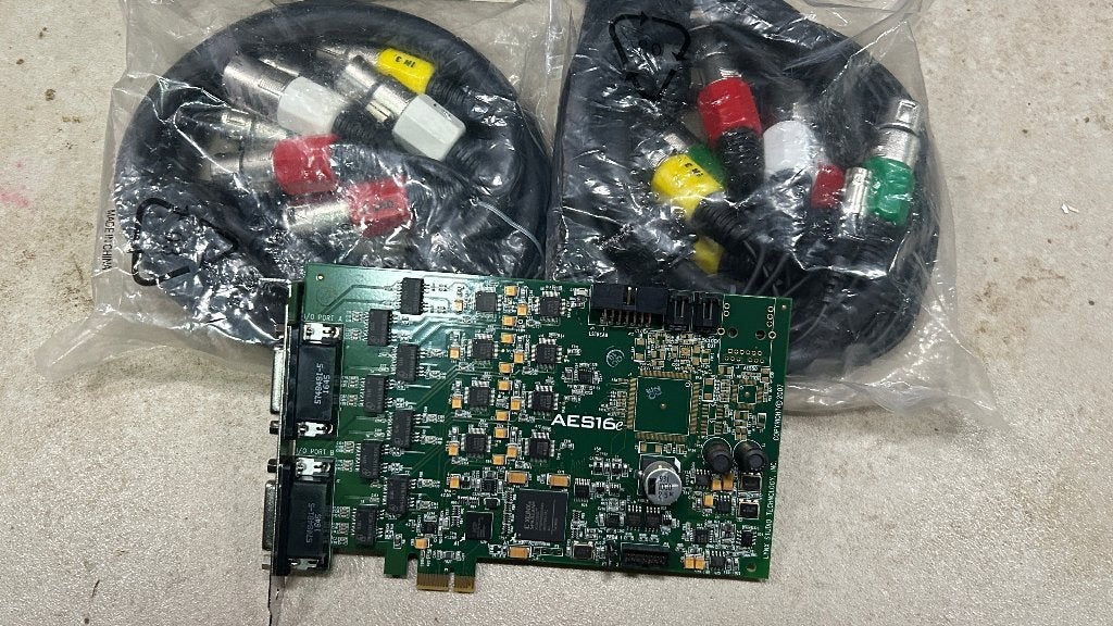 Lynx AES16e PCI Express geluidskaart met breakout kabels, Ophalen, Zo goed als nieuw, Audio