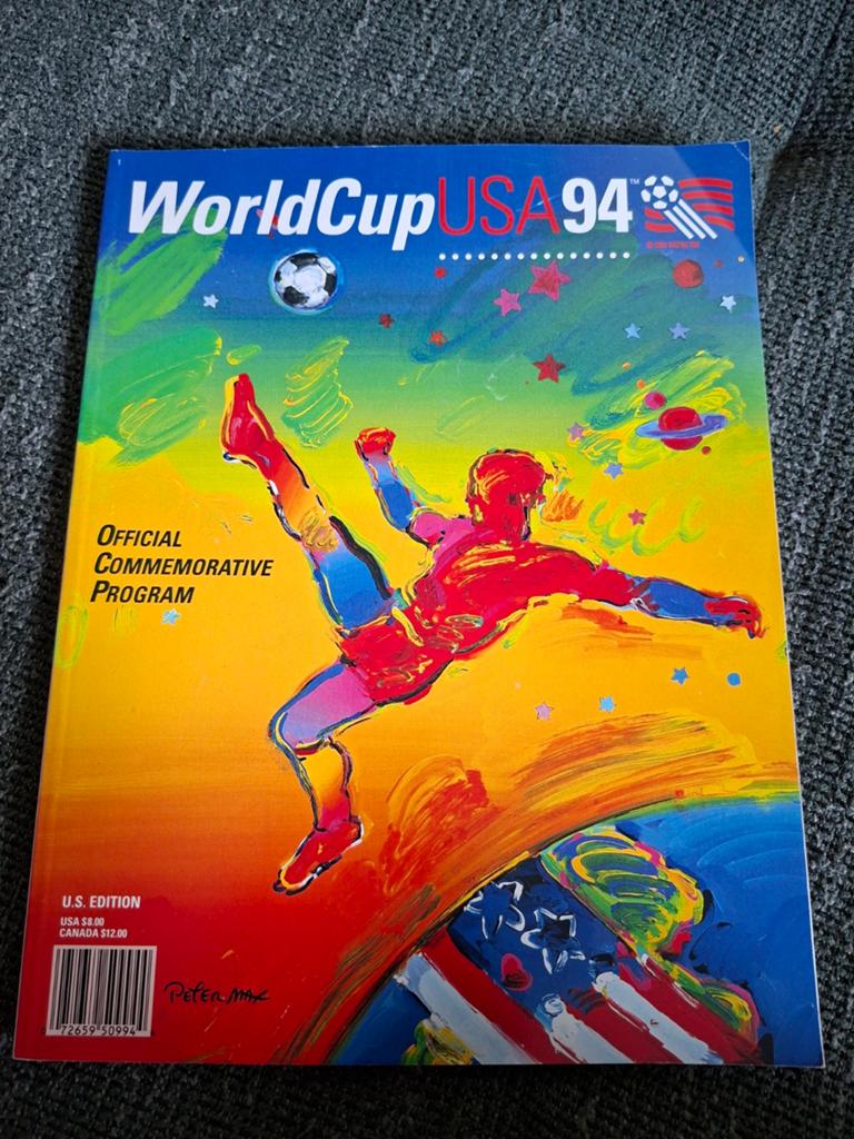 WK Voetbal 1994 Officiele Programma Magazine, Verzamelen, Ophalen of Verzenden, Zo goed als nieuw, Buitenlandse clubs, Boek of Tijdschrift