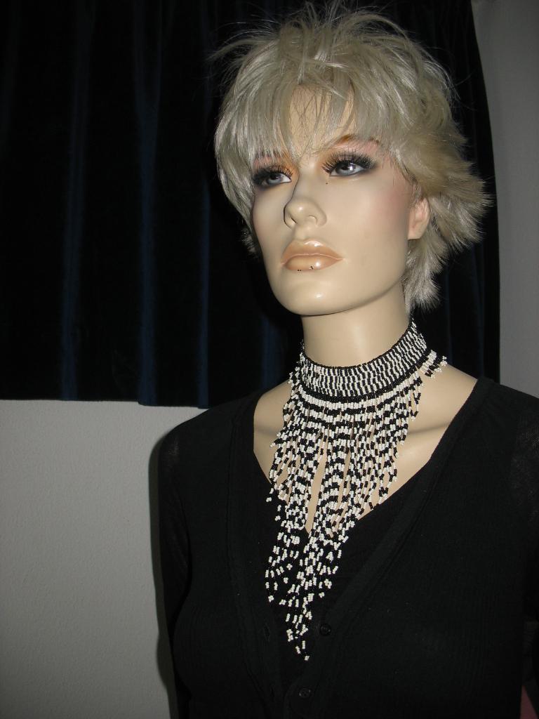 Kralenketting Handmade  Zwart Wit Popart periode 1960 Vintag, Ophalen of Verzenden, Overige materialen, Ketting