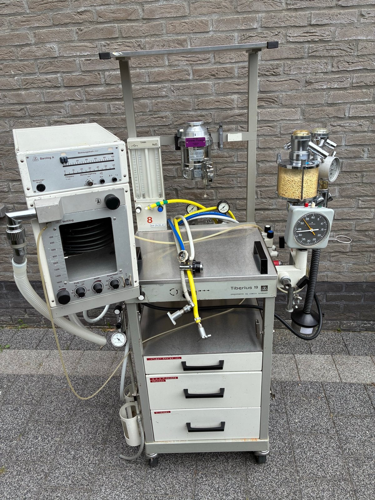 Dräger Tiberius 19 Anesthesieapparaat metBarolog A verdoving, Ophalen, Gebruikt