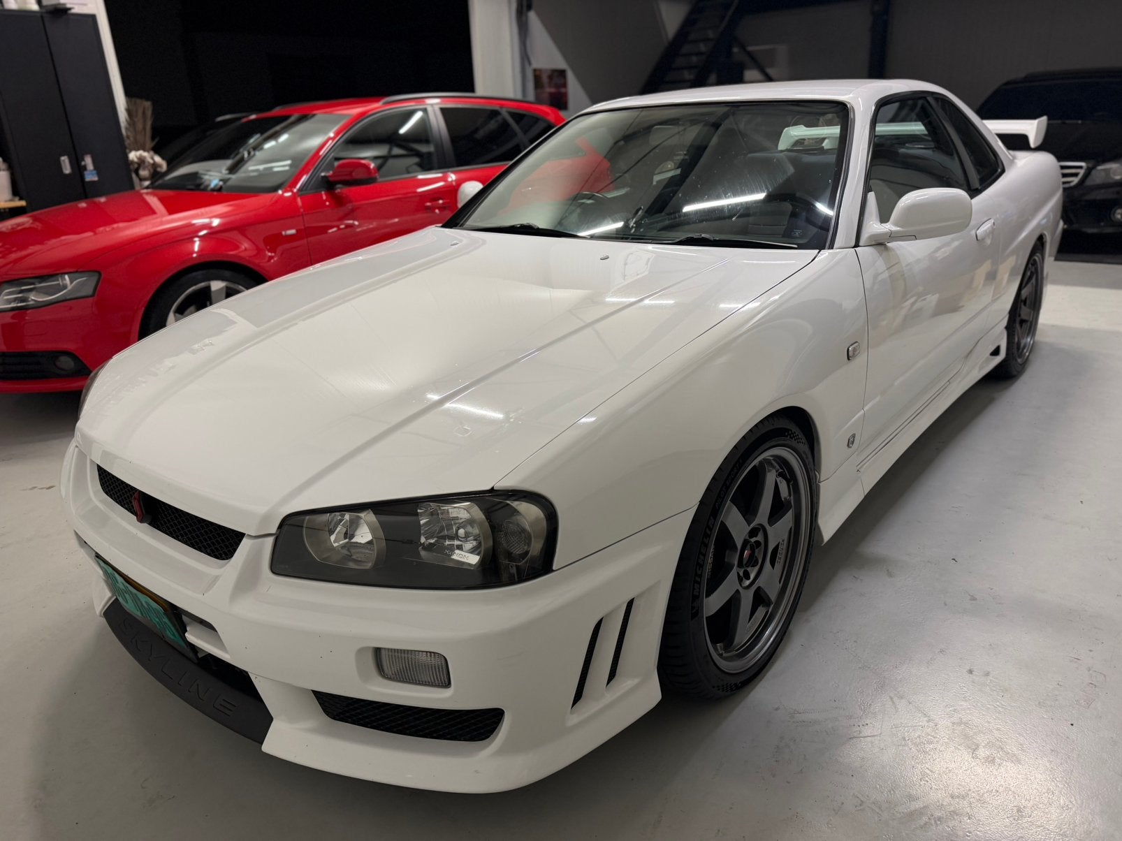 Nissan Skyline R34 GT-T NEO Altia 1998 281PK Uniek! GTR/GTT, Automaat, Zwart, Bedrijf, Xenon verlichting