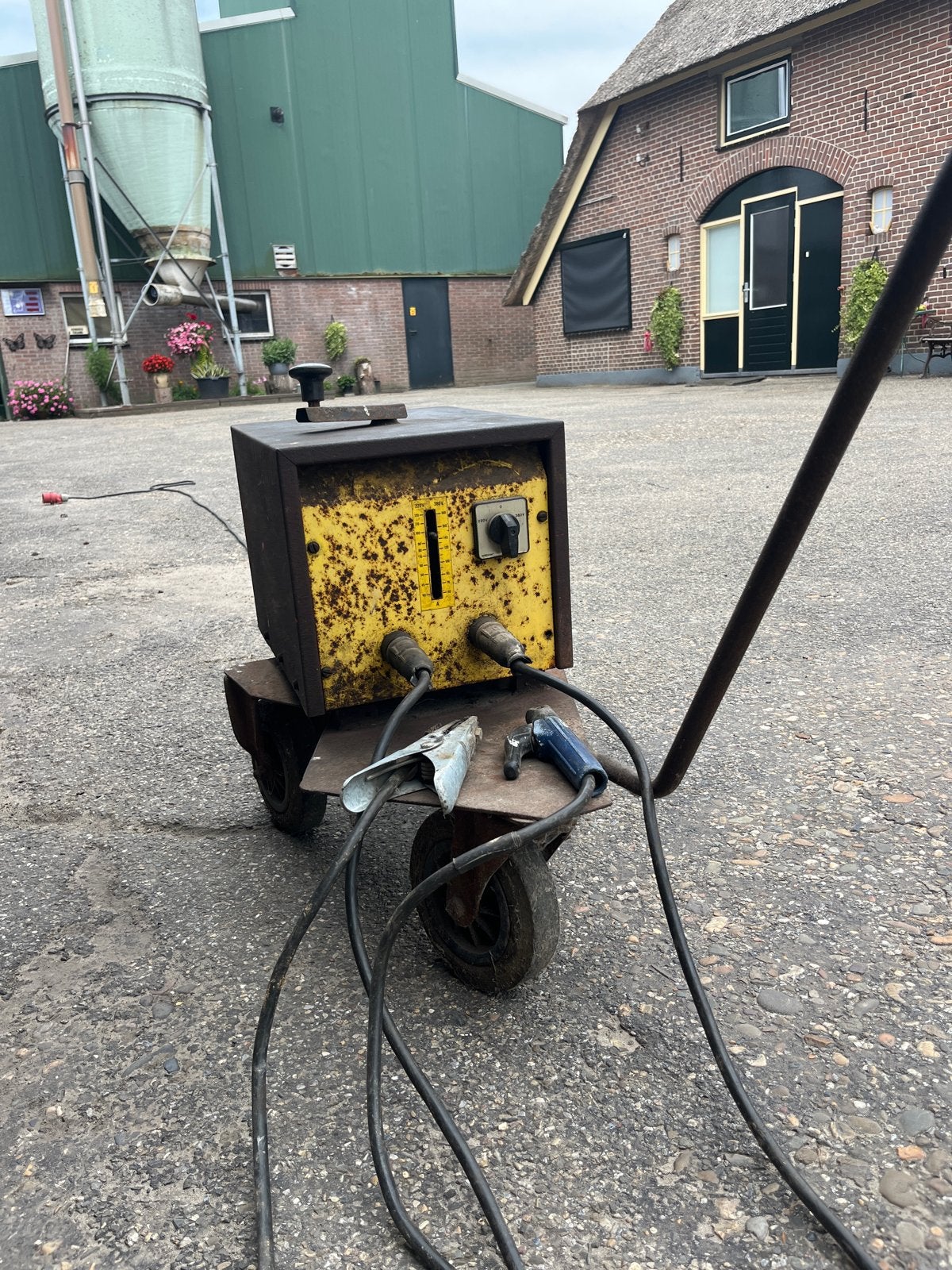 Elektroden lasapparaat 220V/380V op wieltjes, Ophalen of Verzenden, Gebruikt, Elektroden