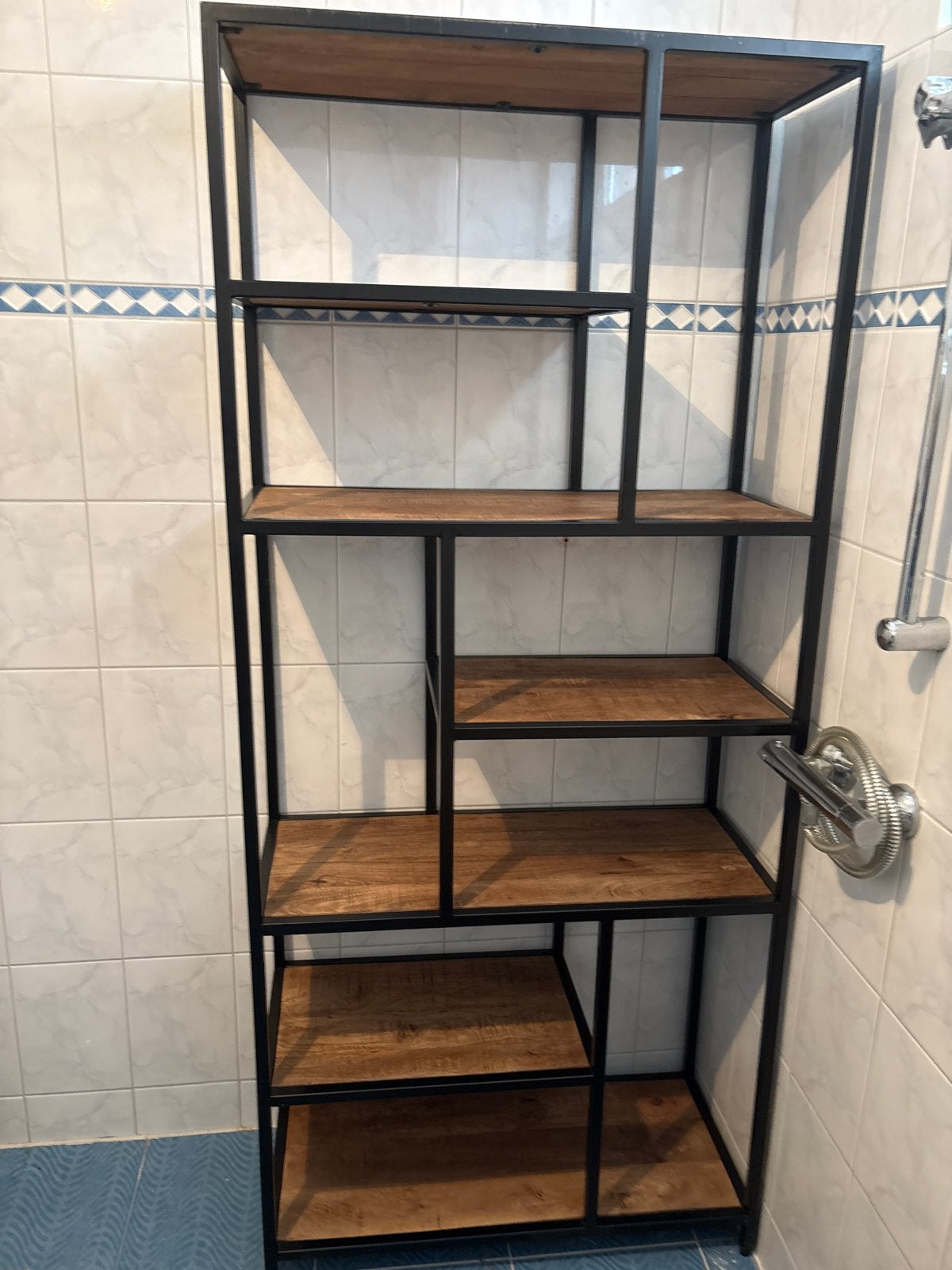 Industriële Kast met Houten Planken en Zwart Metalen Frame, Ophalen of Verzenden, Zo goed als nieuw