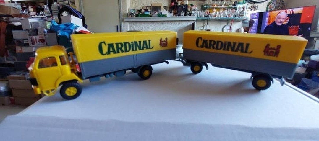 H0LK 0717 SAURER VRACHTWAGEN COMBINATIE 1/87, Ophalen of Verzenden, Zo goed als nieuw, Bus of Vrachtwagen, Overige merken