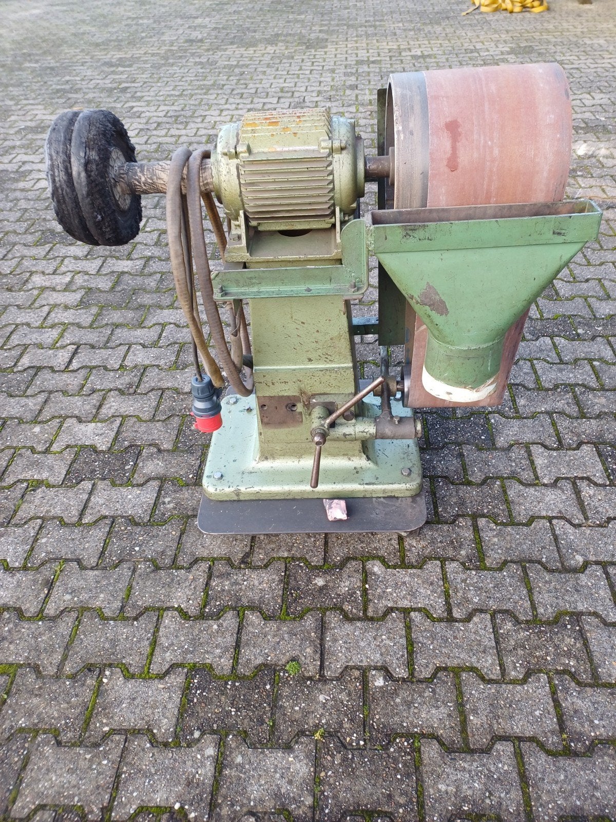 Industriële bandschuurmachine A. Knoevenagel Verboom, Ophalen