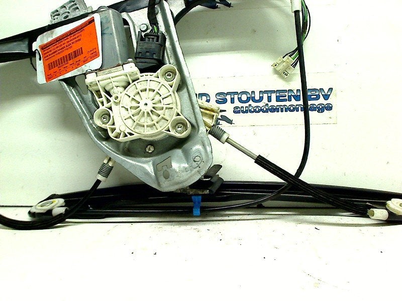 Raammechaniek Elek Rechts Voor + MOTOR C Combi (S203) 2008, Gebruikt, Mercedes-Benz AG, Mercedes-Benz, Mercedesstraße 120, Stuttgart 70372, , Duitsland