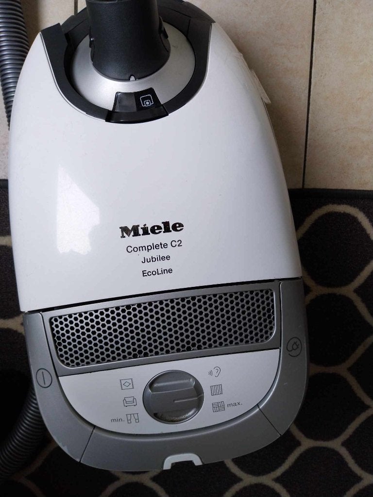 Miele stofzuiger C 2   2200 watt, Witgoed en Apparatuur, Stofzak, Gebruikt, Overige typen, Ophalen of Verzenden