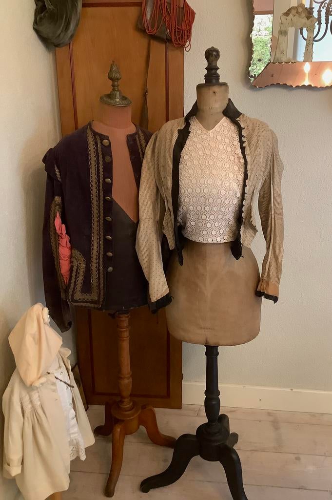 Antiek kanten inzet frontje voor bodice , antiek jasje kraag, Antiek en Kunst, Antiek | Kleding en Accessoires, Ophalen of Verzenden