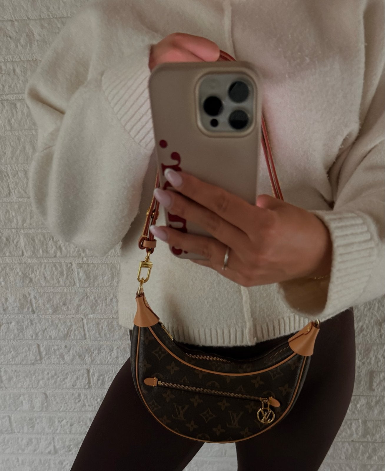 Vintage Louis Vuitton Croissant Tas - Kleine schade, Sieraden, Tassen en Uiterlijk, Tassen | Damestassen, Gebruikt, Schoudertasje